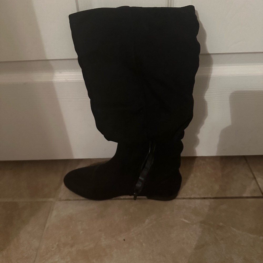 Black Boots